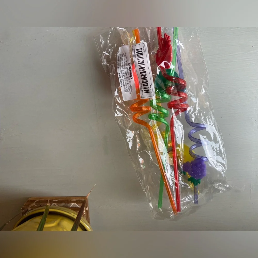 NWT Cartoon Pattern Fruit Colorful Kids Drinking Straws 5pc Set